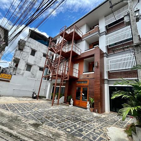 Tjr Boutique Hotel Chiang Mai Exteriör bild