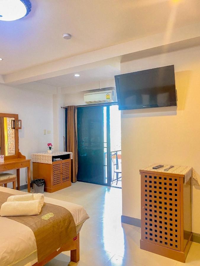 Tjr Boutique Hotel Chiang Mai Exteriör bild